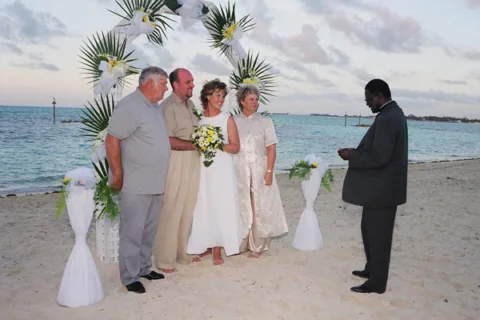 wedding photo taken by professional bahamian photographer